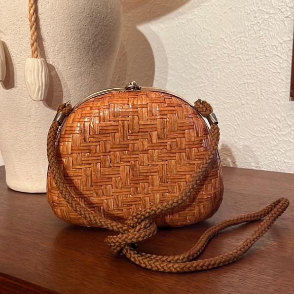 Made in Italy Woven Rattan Purse - Picture 1 of 5